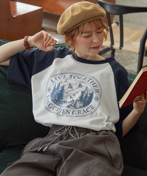 MONO-MART LADY'S(モノマートレディース)の「フォレストグラフィックスーベニアラグランTシャツ(Tシャツ/カットソー・レディース・チャコール/グリーン/ネイビー・FREE)」の3枚目の写真