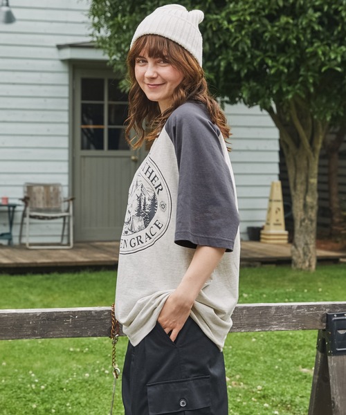 MONO-MART LADY'S(モノマートレディース)の「フォレストグラフィックスーベニアラグランTシャツ(Tシャツ/カットソー・レディース・チャコール/グリーン/ネイビー・FREE)」の5枚目の写真