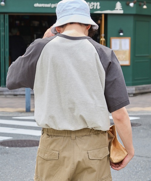 MONO-MART LADY'S(モノマートレディース)の「フォレストグラフィックスーベニアラグランTシャツ(Tシャツ/カットソー・レディース・チャコール/グリーン/ネイビー・FREE)」の6枚目の写真
