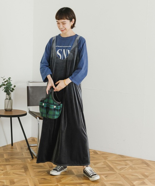 URBAN RESEARCH(アーバンリサーチ)の「ベロアジャンパーワンピース(ワンピース・レディース・ダークブラウン/グレー系その他・FREE)」の17枚目の写真