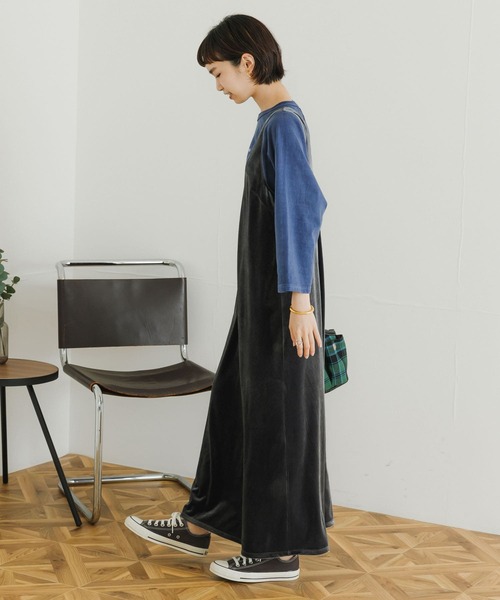 URBAN RESEARCH(アーバンリサーチ)の「ベロアジャンパーワンピース(ワンピース・レディース・ダークブラウン/グレー系その他・FREE)」の10枚目の写真