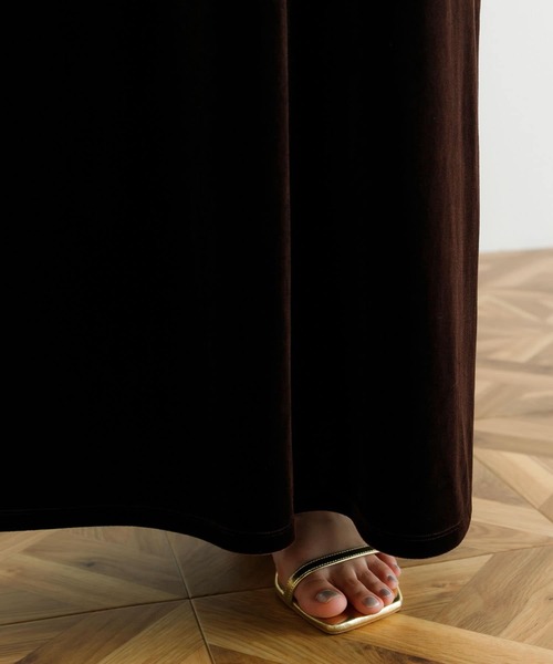 URBAN RESEARCH(アーバンリサーチ)の「ベロアジャンパーワンピース(ワンピース・レディース・ダークブラウン/グレー系その他・FREE)」の21枚目の写真