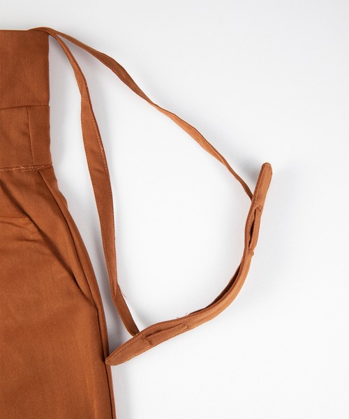 aimoha(アイモハ)の「【aimohaオリジナル】2WAY サロペット タック入りワイドスラックス(スラックス・レディース・ダークグレー/ブラウン/ブラック・SMALL/MEDIUM/X-LARGE/LARGE)」の11枚目の写真