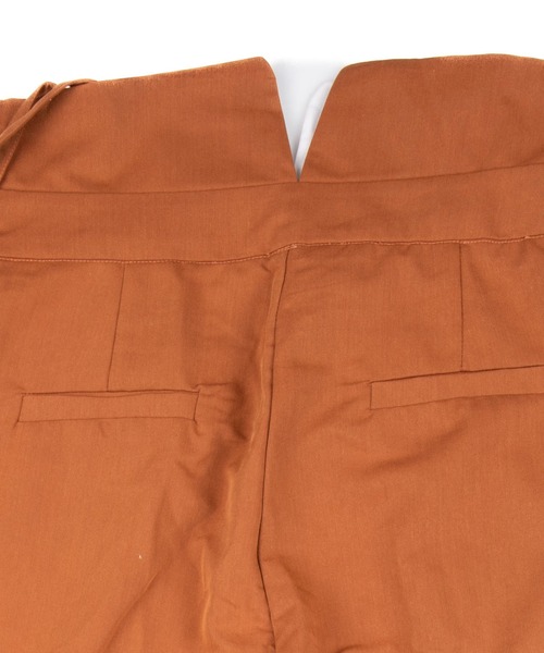 aimoha(アイモハ)の「【aimohaオリジナル】2WAY サロペット タック入りワイドスラックス(スラックス・レディース・ダークグレー/ブラウン/ブラック・SMALL/MEDIUM/X-LARGE/LARGE)」の15枚目の写真