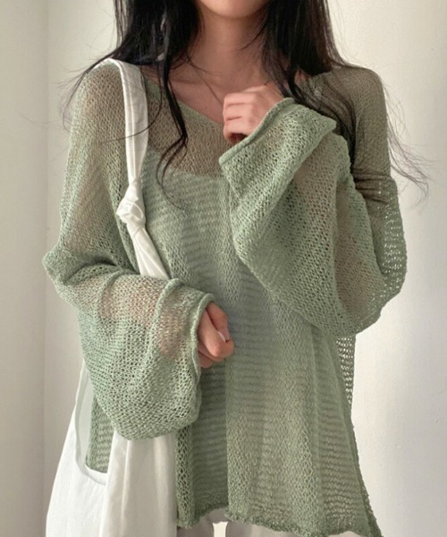 COCOMOMO（ココモモ）の「ゆるVネック メッシュ ローゲージ ルーズニット（ニット/セーター・レディース・ベージュ/ブラック/ホワイト/グリーン・FREE）」の11枚目の写真