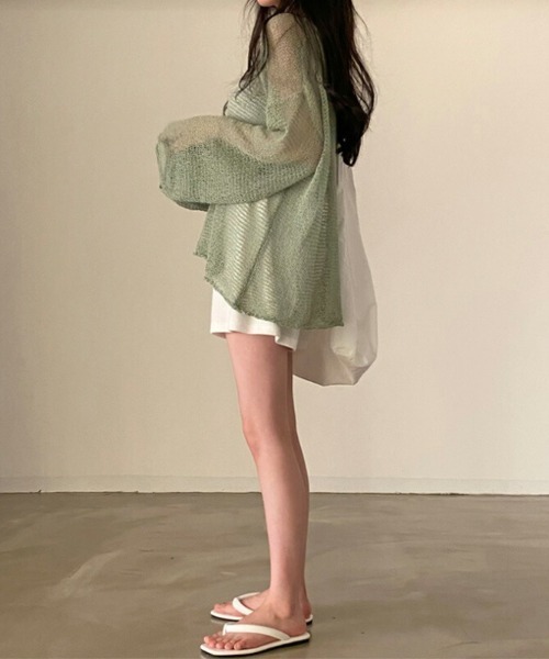 COCOMOMO（ココモモ）の「ゆるVネック メッシュ ローゲージ ルーズニット（ニット/セーター・レディース・ベージュ/ブラック/ホワイト/グリーン・FREE）」の13枚目の写真