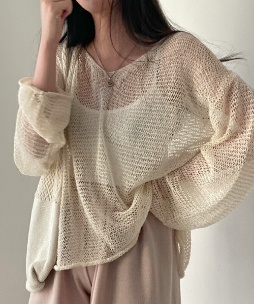 COCOMOMO（ココモモ）の「ゆるVネック メッシュ ローゲージ ルーズニット（ニット/セーター・レディース・ベージュ/ブラック/ホワイト/グリーン・FREE）」の17枚目の写真