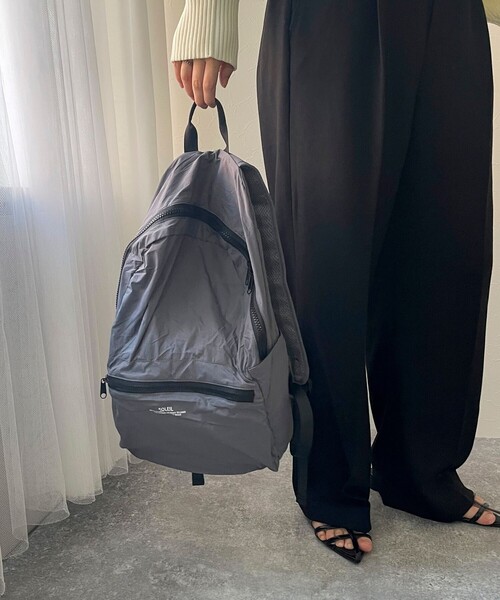 fredy emue（フレディエミュ）の「ポケッタブルエアーデイパック（バックパック/リュック・レディース・オリーブ/グレー/ブラック・FREE）」の4枚目の写真