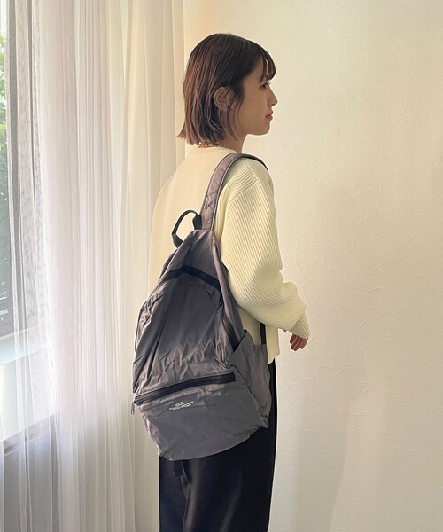 fredy emue（フレディエミュ）の「ポケッタブルエアーデイパック（バックパック/リュック・レディース・オリーブ/グレー/ブラック・FREE）」の5枚目の写真