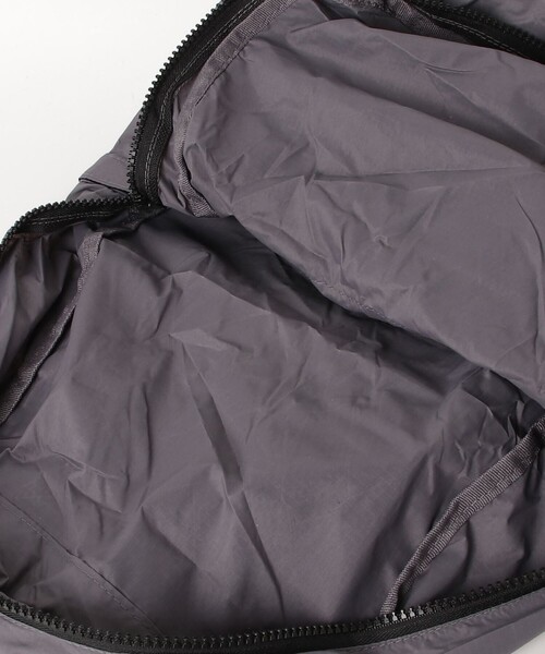 fredy emue（フレディエミュ）の「ポケッタブルエアーデイパック（バックパック/リュック・レディース・オリーブ/グレー/ブラック・FREE）」の11枚目の写真