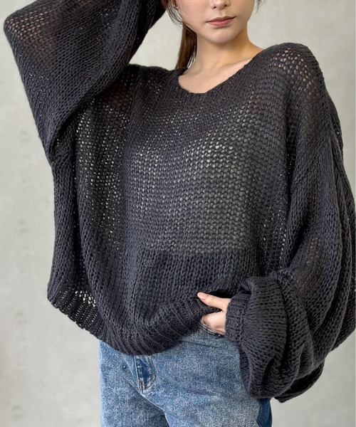 Per sist ence（パーシエンス）の「【新色入荷】透かし編みクロップドプルオーバー（ニット/セーター・レディース・ブラック/アイボリー/ブルー/チャコールグレー/グレー/ピンク/レッド/杢グレー/オリーブ/オレンジ・FREE）」の4枚目の写真