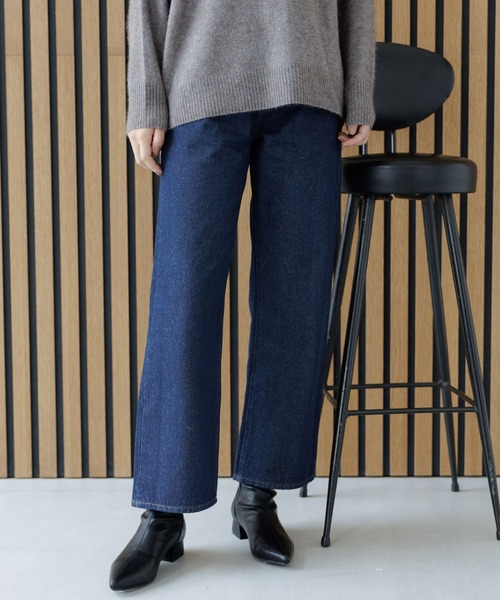 LAKOLE(ラコレ)の「MRストレートデニム / 975976(デニムパンツ・レディース・ブラック/ブルー/ネイビー・MEDIUM/SMALL)」の3枚目の写真