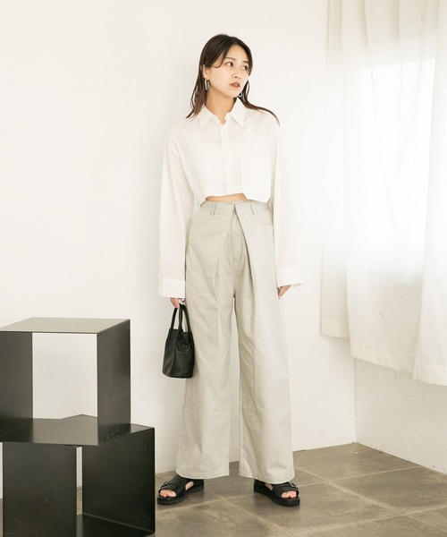 KBF（ケイビーエフ）の「クロップドショートシャツ（シャツ/ブラウス・レディース・ピンク/ライトブルー/オフホワイト・ONE）」の21枚目の写真