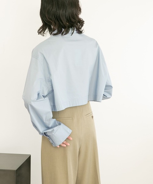 KBF（ケイビーエフ）の「クロップドショートシャツ（シャツ/ブラウス・レディース・ピンク/ライトブルー/オフホワイト・ONE）」の7枚目の写真