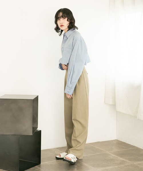 KBF（ケイビーエフ）の「クロップドショートシャツ（シャツ/ブラウス・レディース・ピンク/ライトブルー/オフホワイト・ONE）」の9枚目の写真