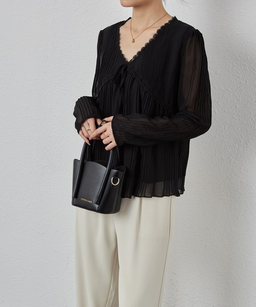 MAISON DE THERESE(メゾン ド テレーズ)の「シフォンフリルブラウス(シャツ/ブラウス・レディース・アイボリー/ブラック・M/S/L)」の4枚目の写真
