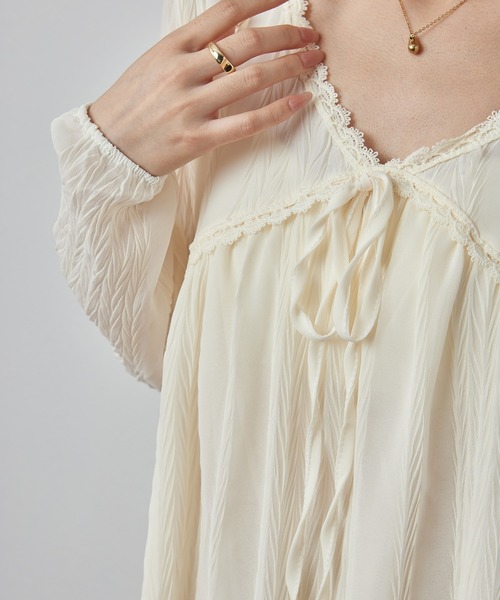 MAISON DE THERESE(メゾン ド テレーズ)の「シフォンフリルブラウス(シャツ/ブラウス・レディース・アイボリー/ブラック・M/S/L)」の9枚目の写真