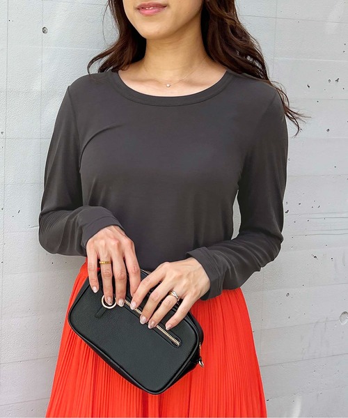 PICCIN(ピッチン)の「UネックモダールロンT(Tシャツ/カットソー・レディース・チャコールグレー/ブラウン/ボルドー・M)」の4枚目の写真