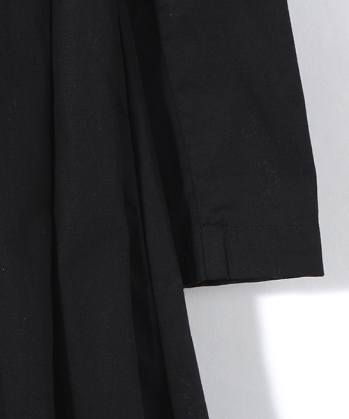 IKUMI（イクミ）の「【IKUMI】WITCH LONG ONE-PIECE（ワンピース・レディース・ホワイト/ブラック・FREE）」の7枚目の写真