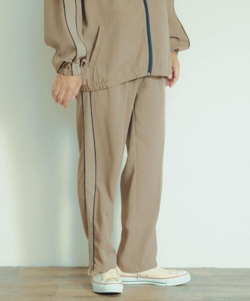 ITEMS URBANRESEARCH（アイテムズ アーバンリサーチ）の「Track Pants（その他パンツ・メンズ・ブラウン/ブラック・LARGE/MEDIUM）」の2枚目の写真
