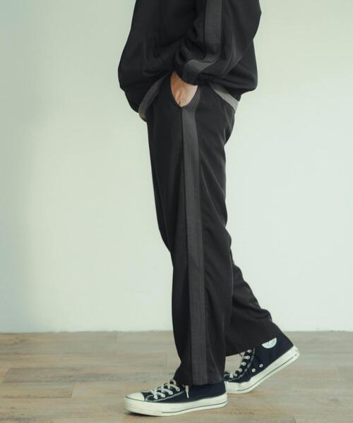 ITEMS URBANRESEARCH（アイテムズ アーバンリサーチ）の「Track Pants（その他パンツ・メンズ・ブラウン/ブラック・LARGE/MEDIUM）」の13枚目の写真