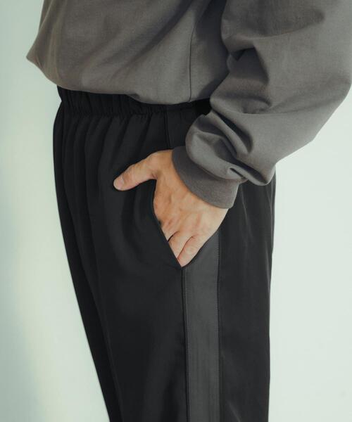 ITEMS URBANRESEARCH（アイテムズ アーバンリサーチ）の「Track Pants（その他パンツ・メンズ・ブラウン/ブラック・LARGE/MEDIUM）」の21枚目の写真