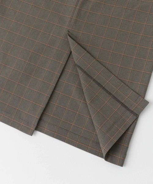 FORK&SPOON（フォークアンドスプーン）の「『防シワ』『イージーケア』FORK&SPOON　ideal stretch ストレートスカート（スカート・レディース・チェック/ブラック・1/2）」の22枚目の写真