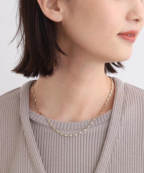 INDIVI(インディヴィ)の「◆カッティングデザイン チェーンネックレス(ネックレス・レディース・シルバー/ゴールド・00)」の6枚目の写真