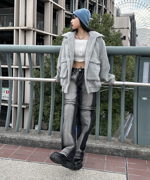LVEU.（ラブユ.）の「【LVEU.】フロントジップオフショルプードルニットトップス / トップス マイクロフリース フリース オフショル ジップ ファスナー ふわふわ モノトーン ブラック ホワイト アイボリー（Tシャツ/カットソー・レディース・ブラック/アイボリー・FREE）」の9枚目の写真