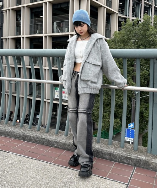 LVEU.（ラブユ.）の「【LVEU.】フロントジップオフショルプードルニットトップス / トップス マイクロフリース フリース オフショル ジップ ファスナー ふわふわ モノトーン ブラック ホワイト アイボリー（Tシャツ/カットソー・レディース・ブラック/アイボリー・FREE）」の10枚目の写真