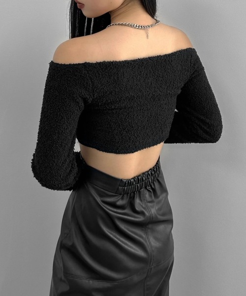 LVEU.（ラブユ.）の「【LVEU.】フロントジップオフショルプードルニットトップス / トップス マイクロフリース フリース オフショル ジップ ファスナー ふわふわ モノトーン ブラック ホワイト アイボリー（Tシャツ/カットソー・レディース・ブラック/アイボリー・FREE）」の12枚目の写真