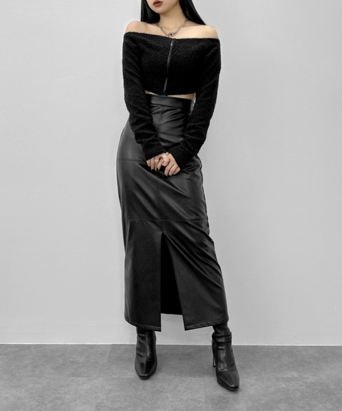 LVEU.（ラブユ.）の「【LVEU.】フロントジップオフショルプードルニットトップス / トップス マイクロフリース フリース オフショル ジップ ファスナー ふわふわ モノトーン ブラック ホワイト アイボリー（Tシャツ/カットソー・レディース・ブラック/アイボリー・FREE）」の14枚目の写真