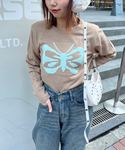 nemne store（ネンネストア）の「【Nefilim】バタフライショートニット（ニット/セーター・レディース・ベージュ/ブラック・フリー）」の3枚目の写真