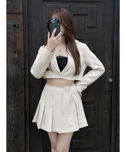 EATME(イートミー)の「プリーツラップミニスカート(セットアップ可能)(スカート・レディース・ブラック/グレー/イエロー/ブルー・SMALL/MEDIUM)」の19枚目の写真