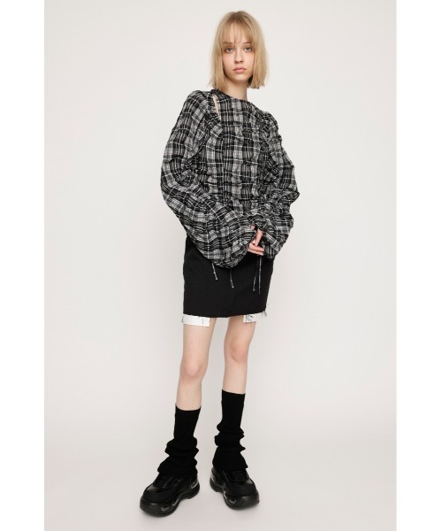 SLY(スライ)の「CUT OUT VOLUME SLEEVE TOPS カット アウト ボリューム スリーブ トップス(シャツ/ブラウス・レディース・マルチ/ブラック系その他2・FREE)」の4枚目の写真