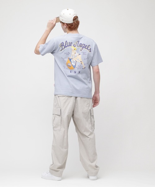 AVIREX（アヴィレックス）の「BLUE ANGELS PINUP GIRL SHORTSLEEVE T-SHIRT / ブルーエンジェルス ピンナップガール Tシャツ / AVIREX / アヴィレックス（Tシャツ/カットソー・メンズ・サックスブルー/セージグリーン/チャコールグレー/ホワイト・X-LARGE/XX-LARGE/MEDIUM/LARGE）」の6枚目の写真
