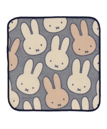 Dick Bruna（ディックブルーナ）の「MIFFY/貼り合わせミニタオル＜ミッフィーフェイス総柄＞（ハンカチ/ハンドタオル・キッズ）」