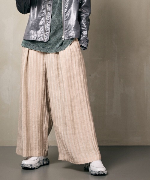 MAISON SPECIAL（メゾンスペシャル）の「《UNISEX》【LIMITED EDITION】Dress-Over Two-Tuck Buggy Pants/ドレスオーバーツータックバギーパンツ【MAISON SPECIAL/メゾンスペシャル】■セットアップ対応■（スラックス・メンズ・チャコールグレー/ブラック/カーキ/グレー/ベージュ/ダークブラック・1/0）」の6枚目の写真