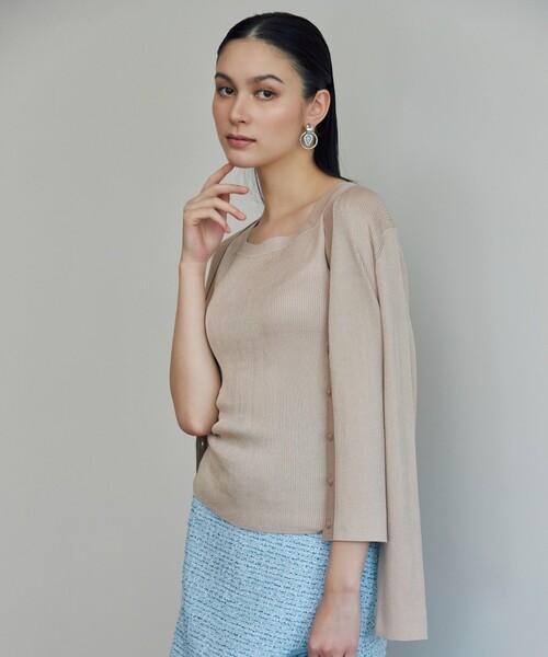 ANAYI（アナイ）の「アセテートポリエステルＶネック カーディガン（カーディガン/ボレロ・レディース・ブラック/ブルー/ホワイト/ピンク/ベージュ/ネイビー・36/38）」の4枚目の写真