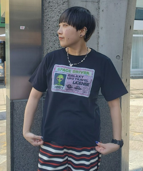 Candy Stripper（キャンディストリッパー）の「SPACE DRIVER Tシャツ（Tシャツ/カットソー・レディース・パープル/オフホワイト/ブラック・1/2/3）」の4枚目の写真