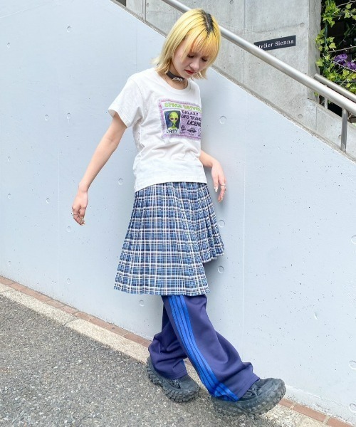 Candy Stripper（キャンディストリッパー）の「SPACE DRIVER Tシャツ（Tシャツ/カットソー・レディース・パープル/オフホワイト/ブラック・1/2/3）」の16枚目の写真