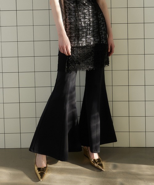 MAISON SPECIAL(メゾンスペシャル)の「Super Flare Stretch Pants/スーパフレアストレッチパンツ【MAISON SPECIAL/メゾンスペシャル】(その他パンツ・レディース・ブラック/ベージュ・36/38)」の2枚目の写真