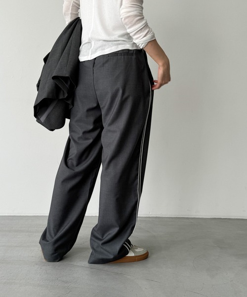 CANAL JEAN（キャナルジーン）の「El mar　サイドラインイージーパンツ（その他パンツ・レディース・チャコールグレー/モカ・ONE SIZE）」の4枚目の写真