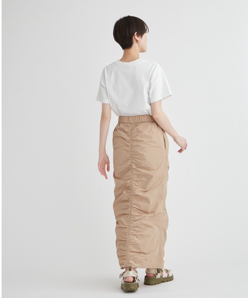 emmi(エミ)の「eco emmiロゴUVカットTシャツ(Tシャツ/カットソー・レディース・ベージュ/ホワイト/チャコールグレー/ブルー・FREE)」の15枚目の写真