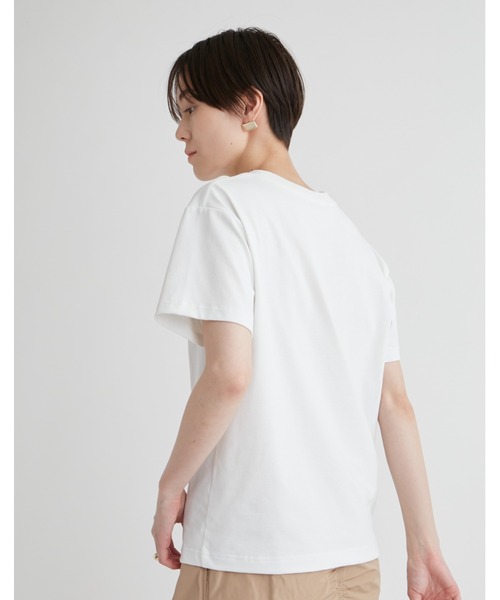 emmi(エミ)の「eco emmiロゴUVカットTシャツ(Tシャツ/カットソー・レディース・ベージュ/ホワイト/チャコールグレー/ブルー・FREE)」の7枚目の写真