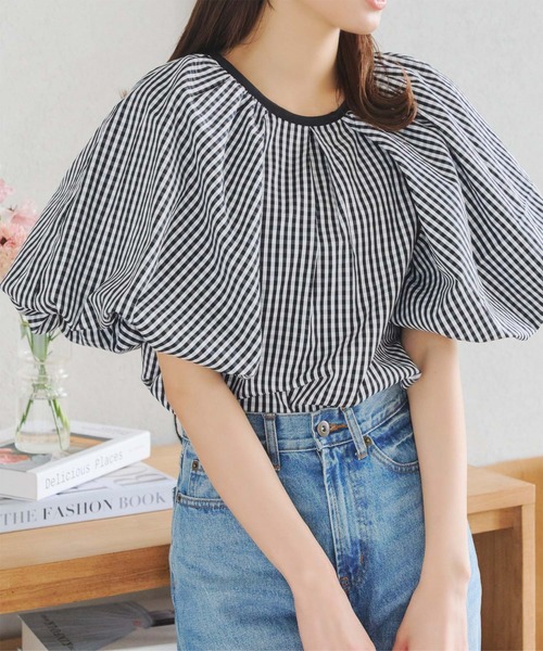 KOBE LETTUCE（コウベレタス）の「前後2wayケープスリーブ風トップス（シャツ/ブラウス・レディース・ブラック/オフホワイト/ブラック系その他・M）」の8枚目の写真