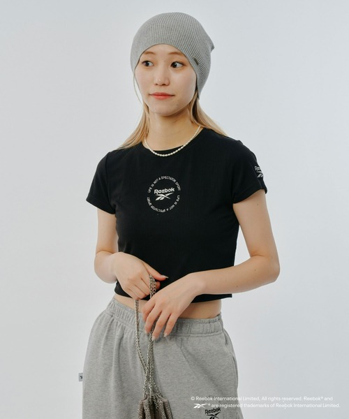 Reebok（リーボック）の「【WEB限定】【Reebok別注】サークルロゴリブミニトップス（Tシャツ/カットソー・レディース・ブラック/ホワイト/スカイブルー・MEDIUM）」の22枚目の写真