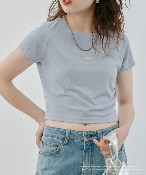 Reebok（リーボック）の「【WEB限定】【Reebok別注】サークルロゴリブミニトップス（Tシャツ/カットソー・レディース・ブラック/ホワイト/スカイブルー・MEDIUM）」の18枚目の写真