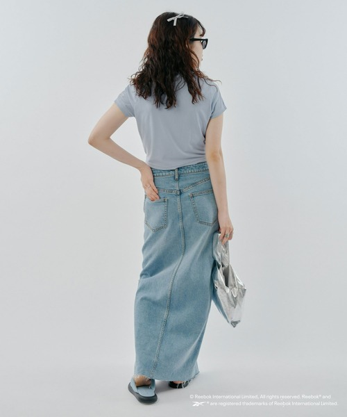 Reebok（リーボック）の「【WEB限定】【Reebok別注】サークルロゴリブミニトップス（Tシャツ/カットソー・レディース・ブラック/ホワイト/スカイブルー・MEDIUM）」の7枚目の写真