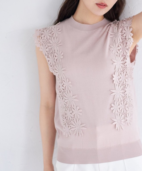 tocco closet(トッコ クローゼット)の「ショルダーフラワーレースニットプルオーバー(ニット/セーター・レディース・ブラック/オフホワイト/グリーン/ピンクベージュ・M)」の18枚目の写真
